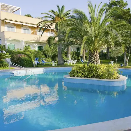 Iodio - Cozy With Pool Apartment